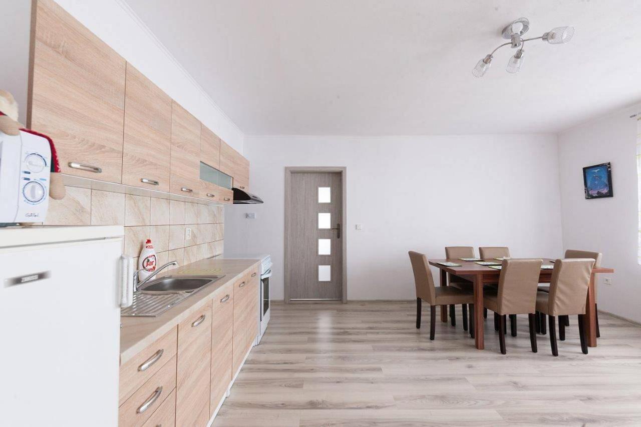 Vila Nikola Králiky Exteriér fotografie